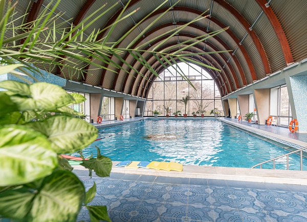 Закрытие бассейна на сан.обработку